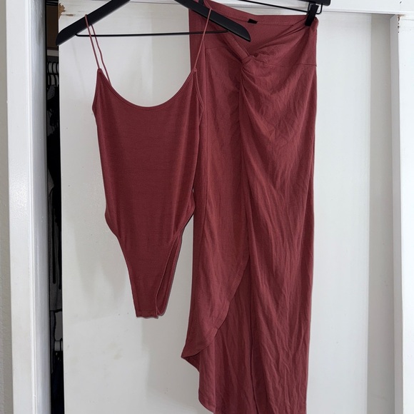 SHEIN Tops - SHEIN Women's Maxi Skirt and Bodysuit Set